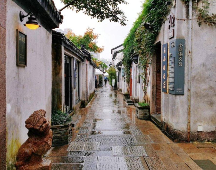 上大学带书